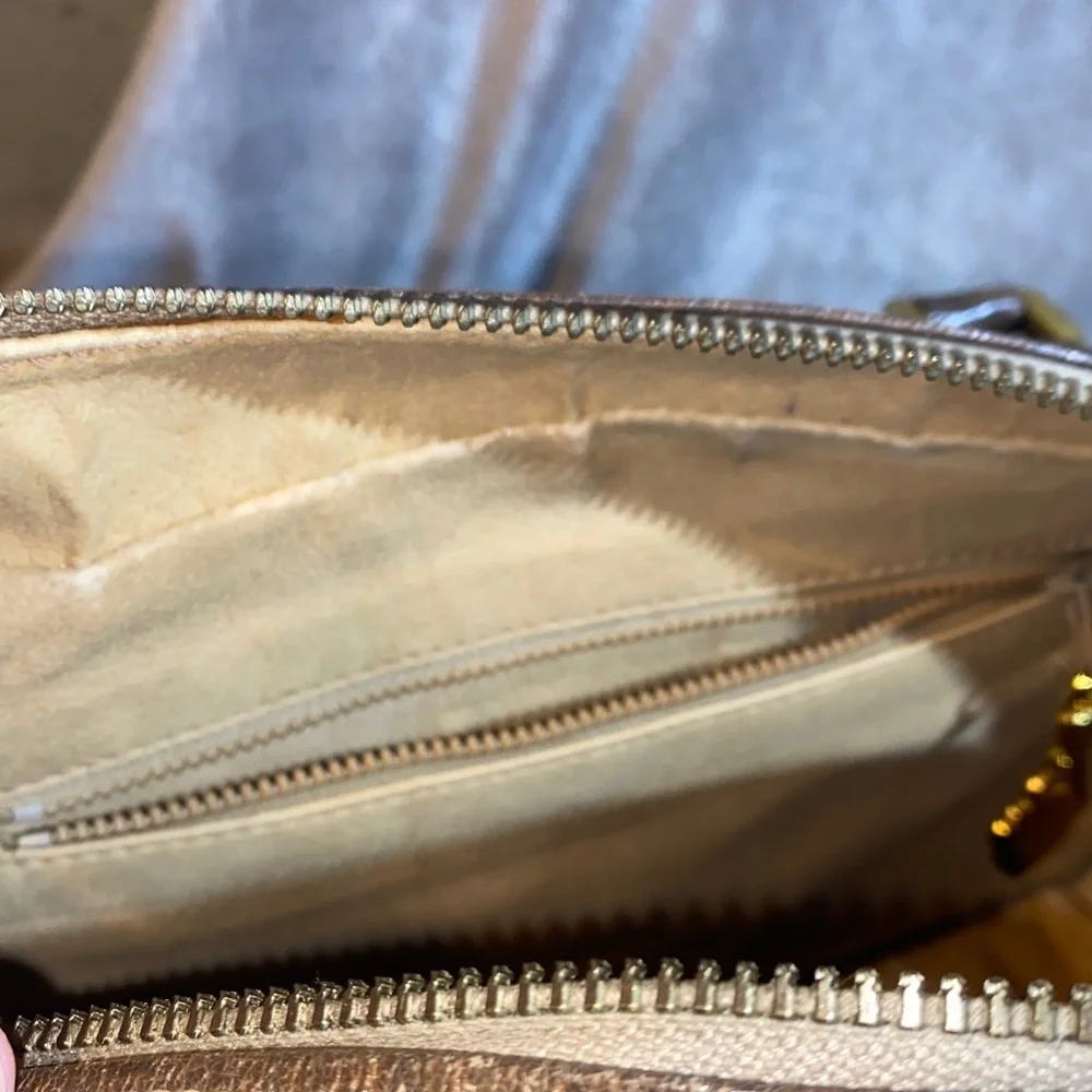 Gucci supreme satchel